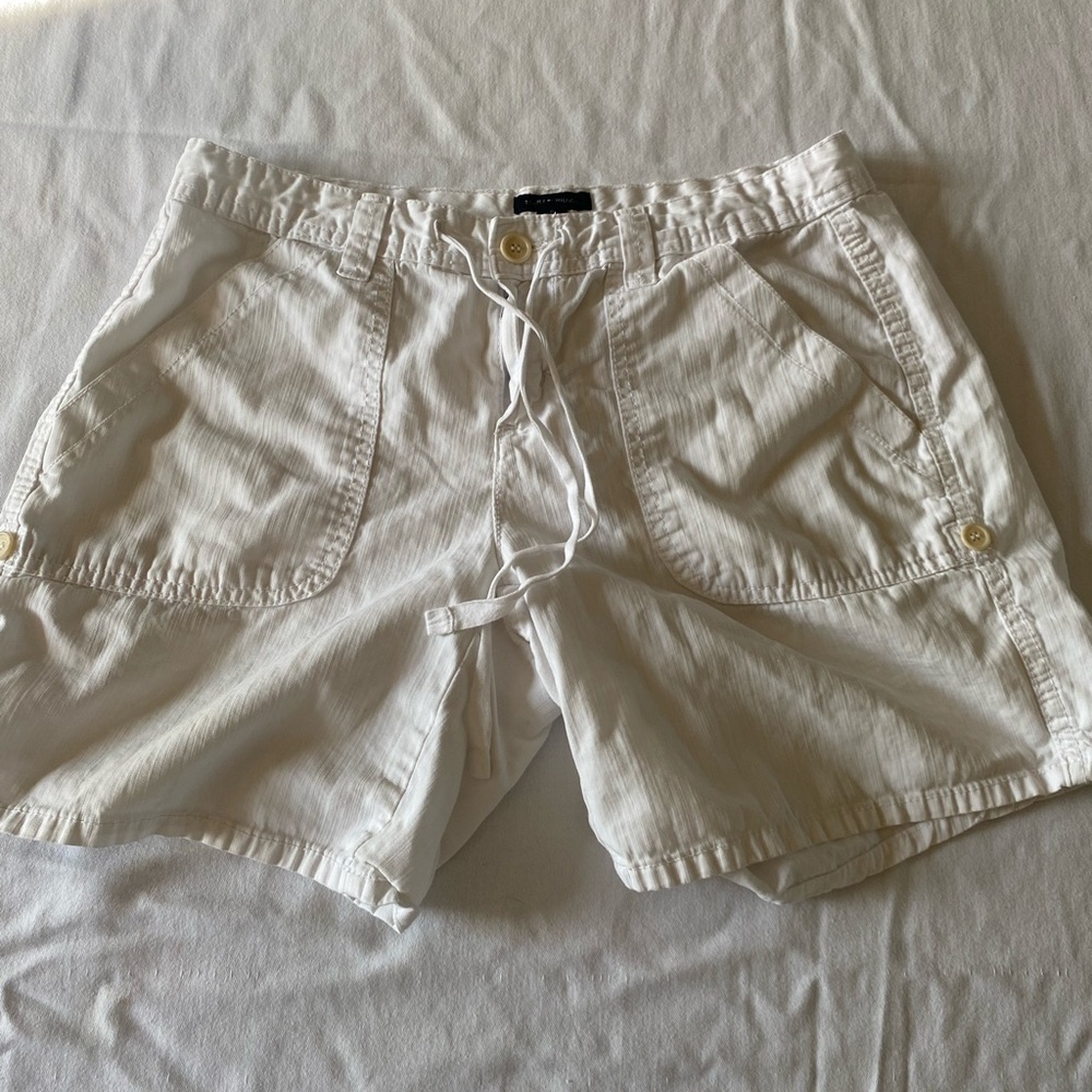 Lightly worn Tommy Hilfiger shorts
